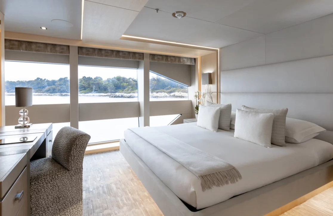 An image of Arados yacht