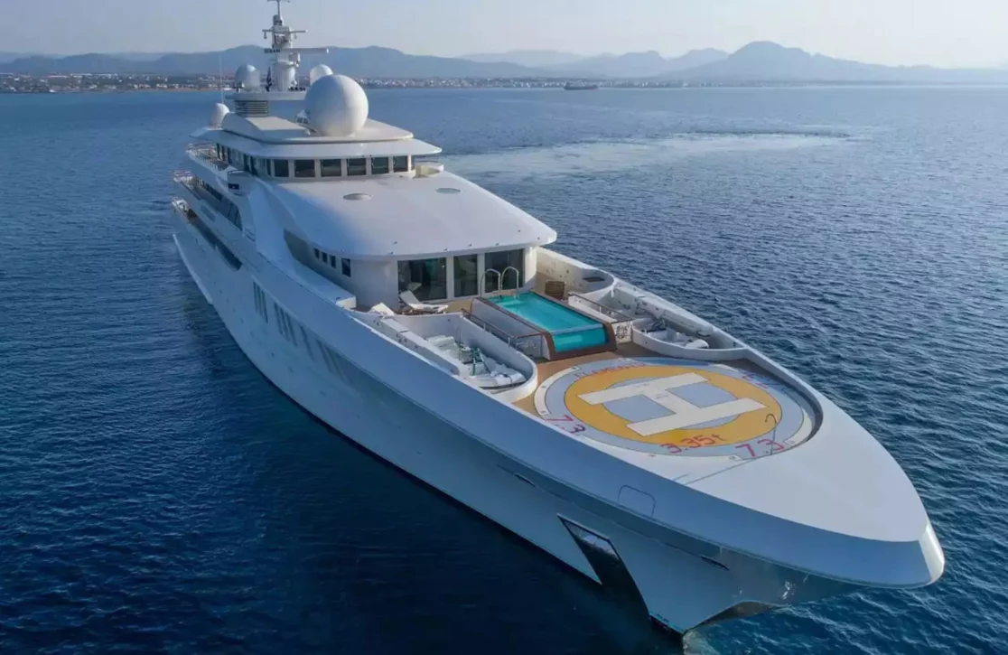 An image of Elements yacht