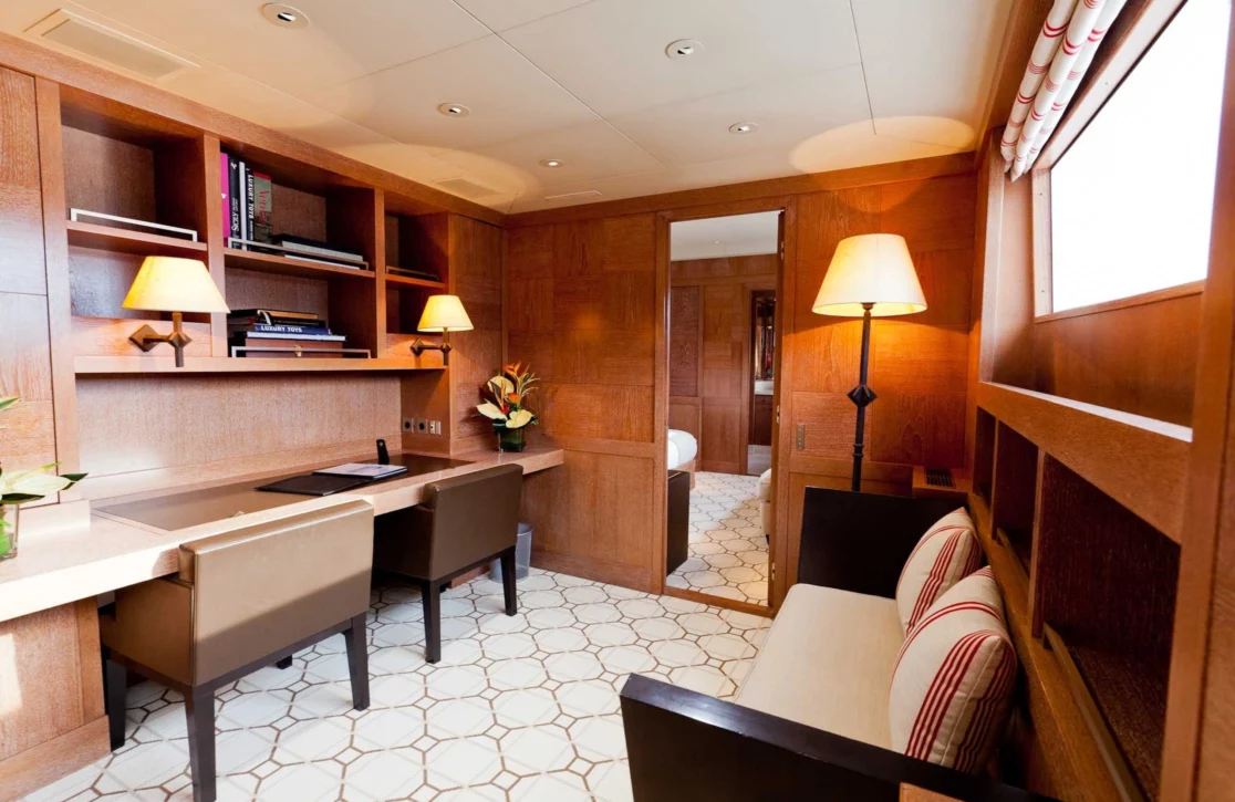 An image of Element yacht