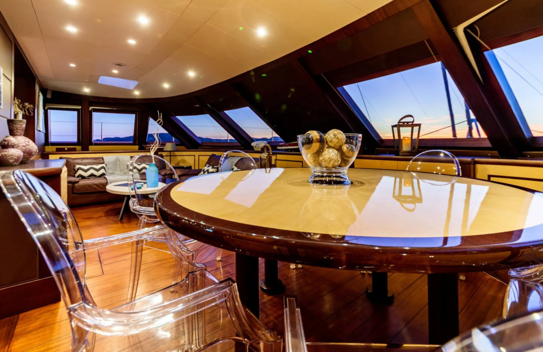 A preview of interior Dining