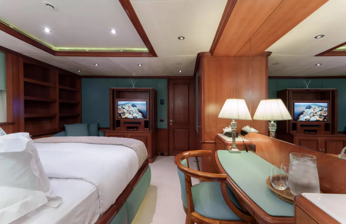 An image of Jo I yacht