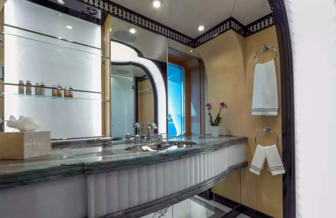 An image of Elements yacht