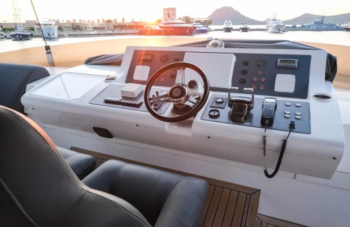An image of Via yacht
