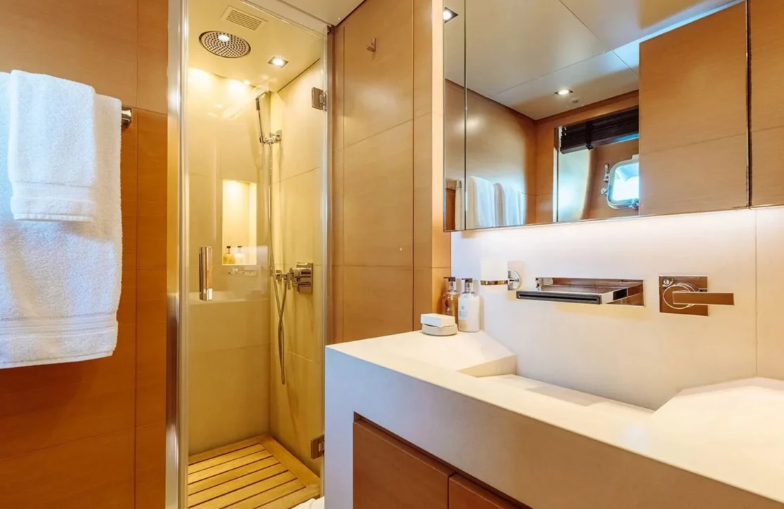 An image of Away yacht