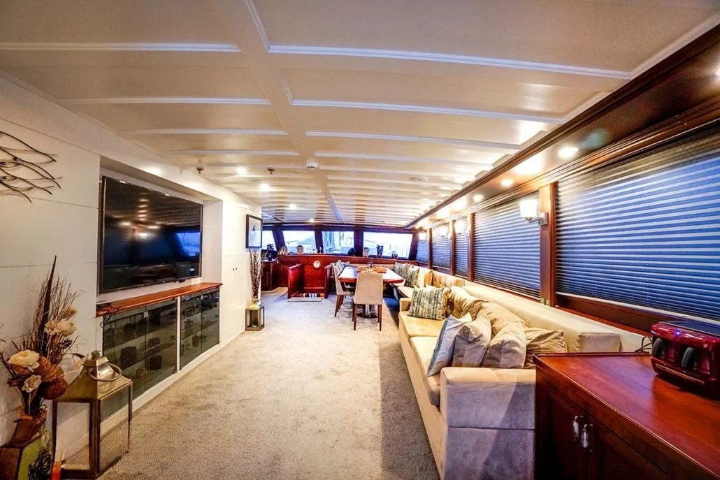 An image of Virtuoso yacht