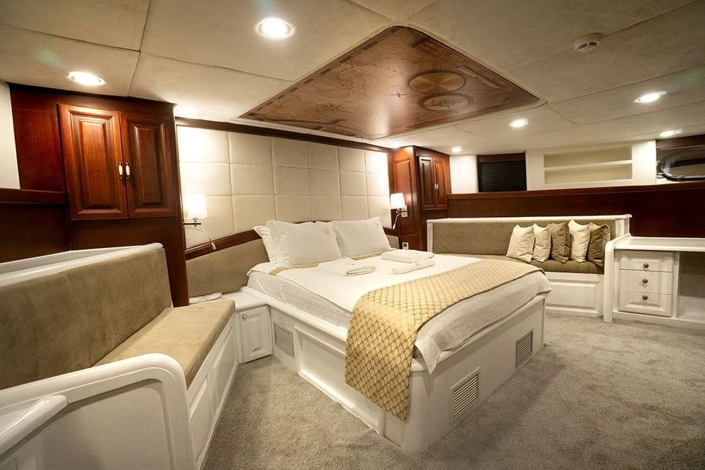An image of Virtuoso yacht