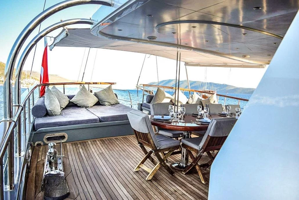 An image of Virtuoso yacht