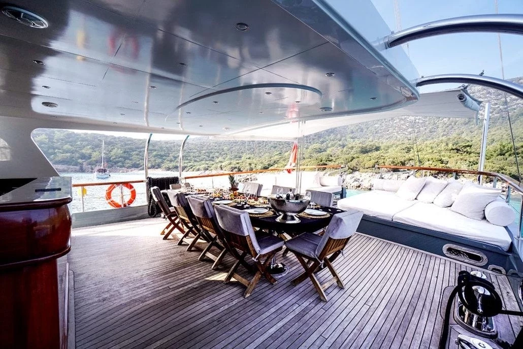 An image of Virtuoso yacht