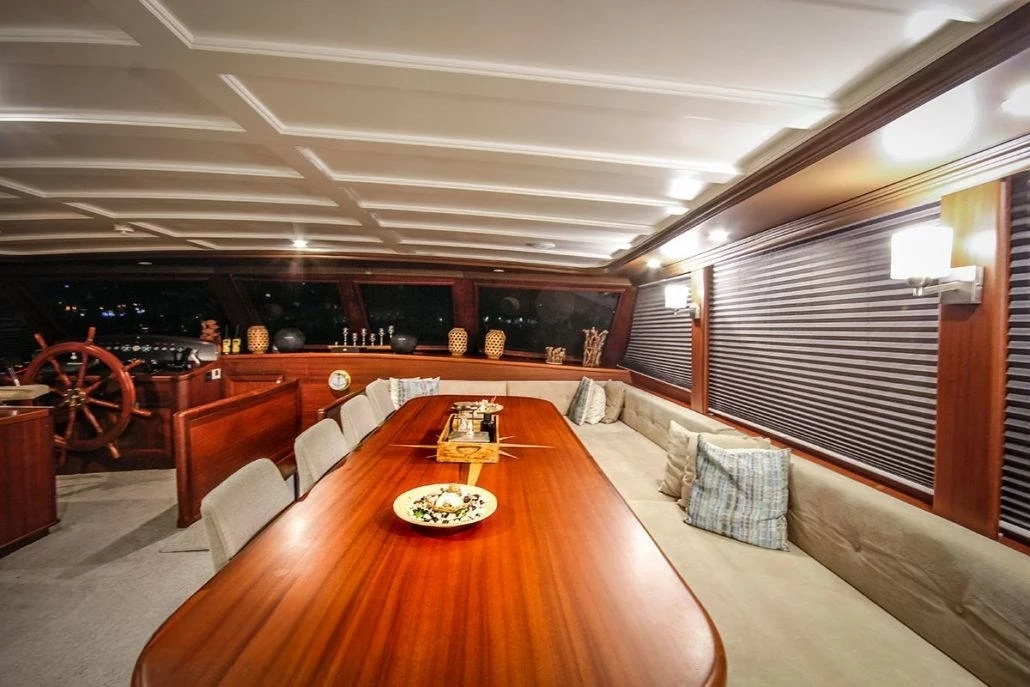 An image of Virtuoso yacht
