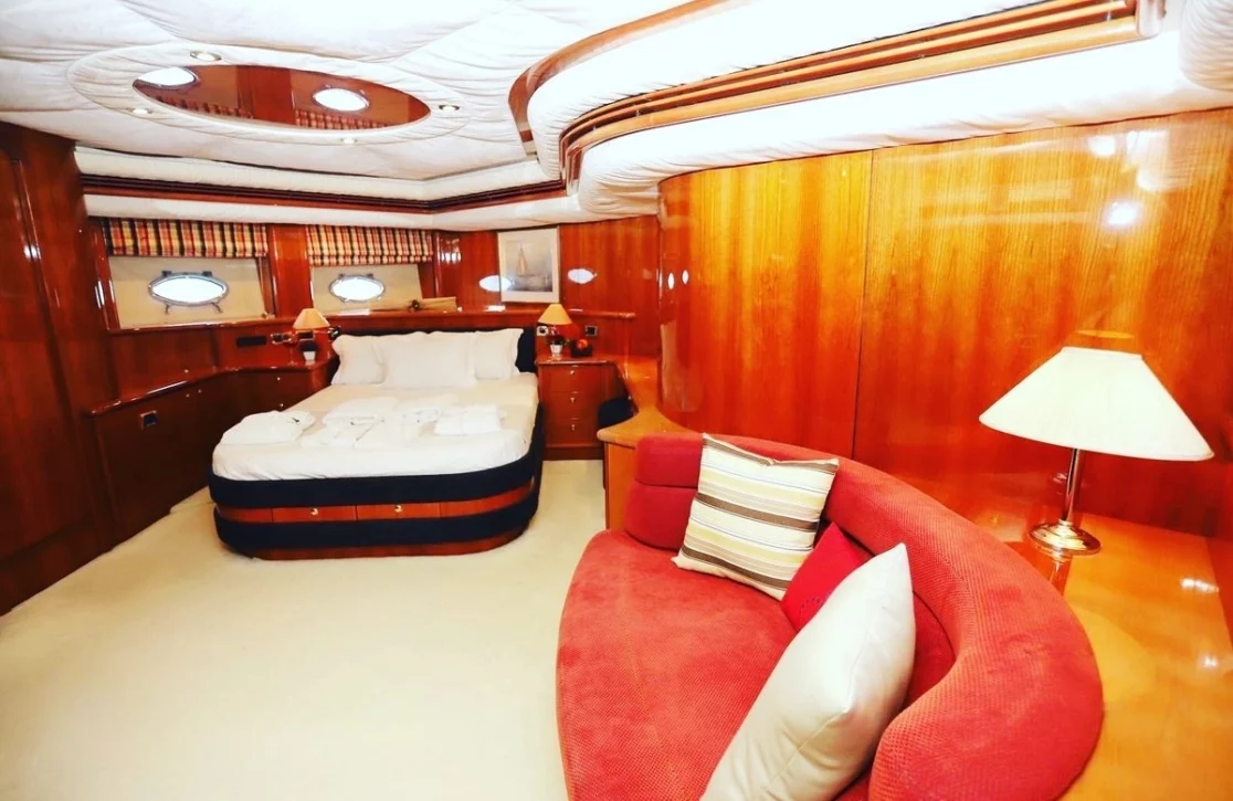 An image of Vogue yacht