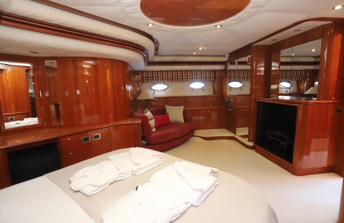 An image of Vogue yacht