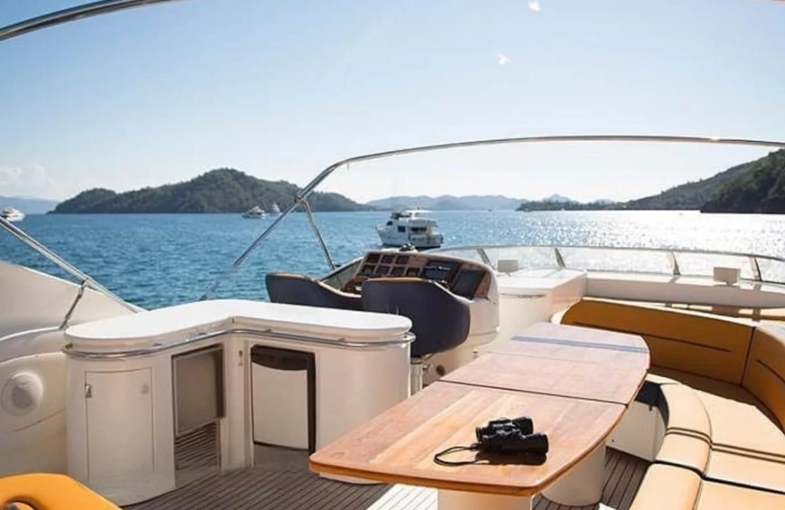 An image of Vogue yacht
