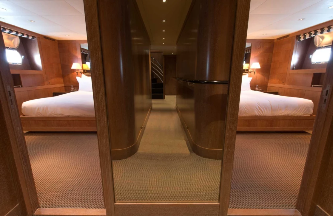 An image of Element yacht