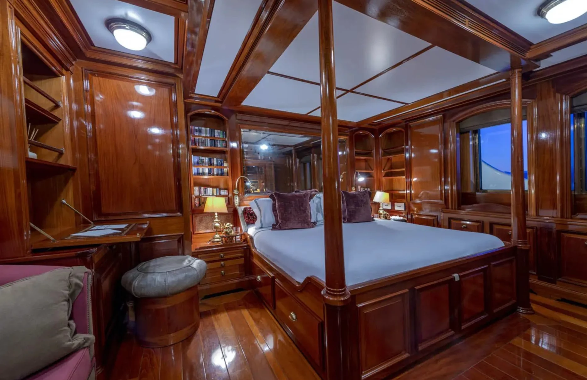 A preview of interior Bedroom cabin