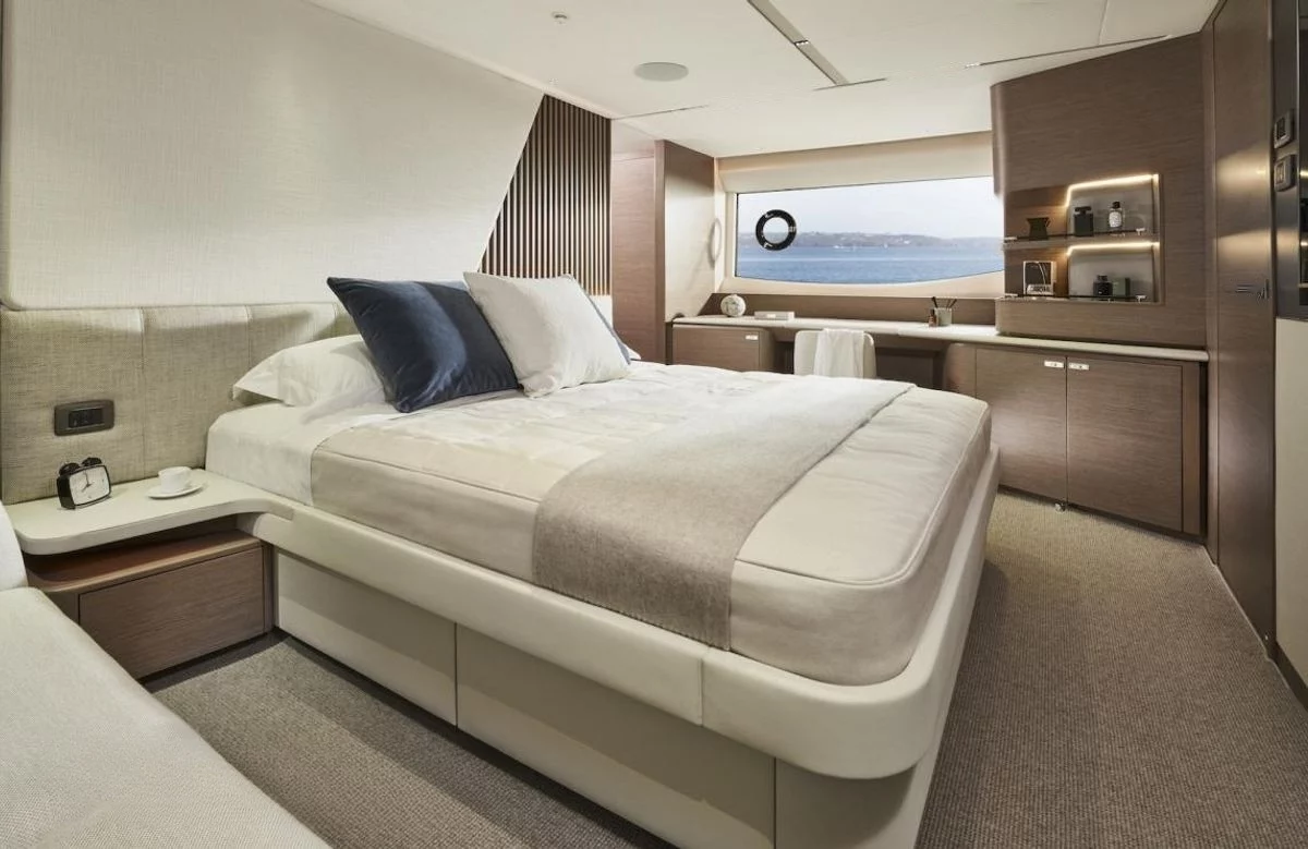 A preview of interior Bedroom cabin