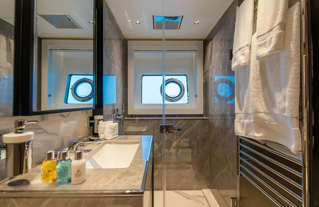 An image of Wyldecrest yacht