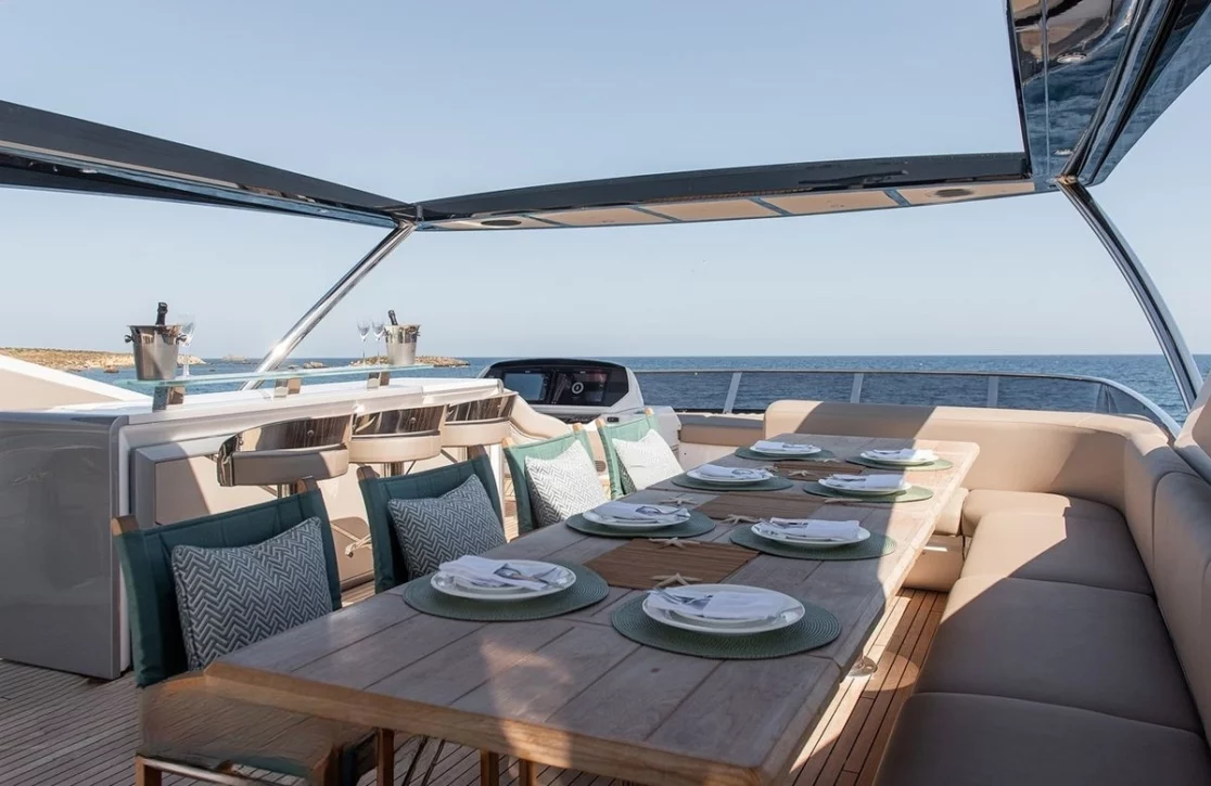 An image of Wyldecrest yacht