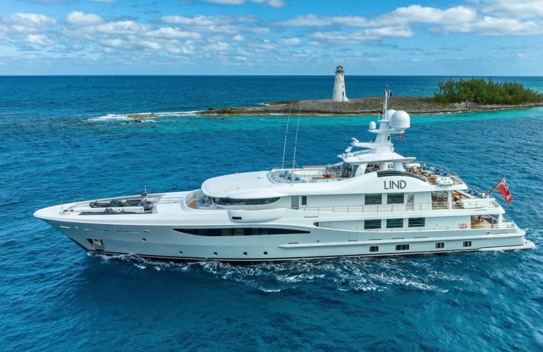 An image of Lind yacht