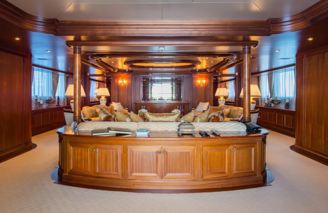 An image of Apogee yacht