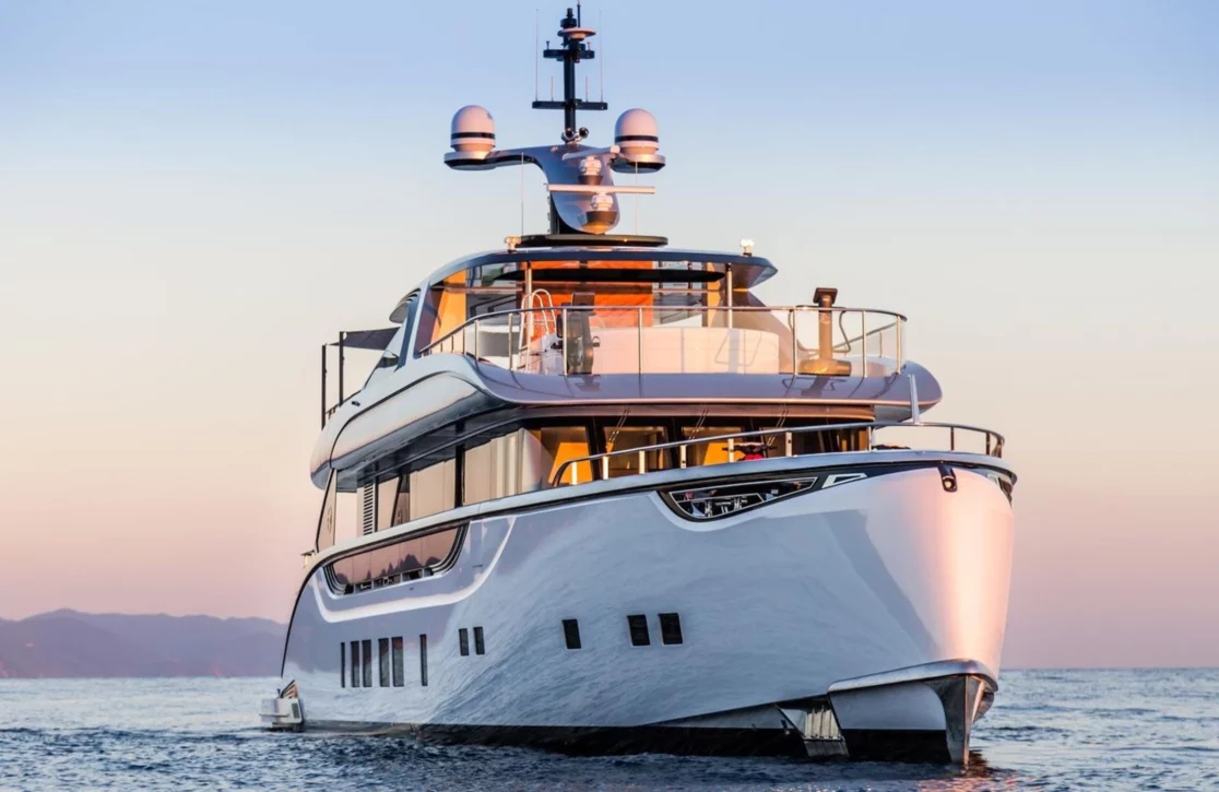 An image of Spring yacht