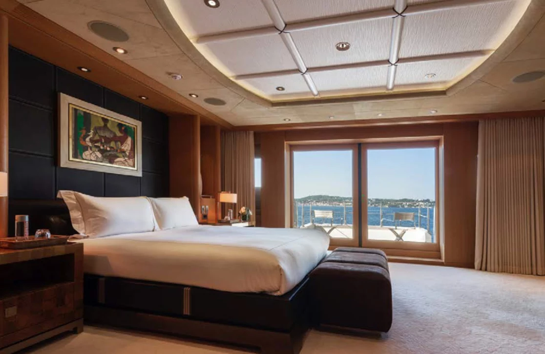 An image of Sunrays yacht