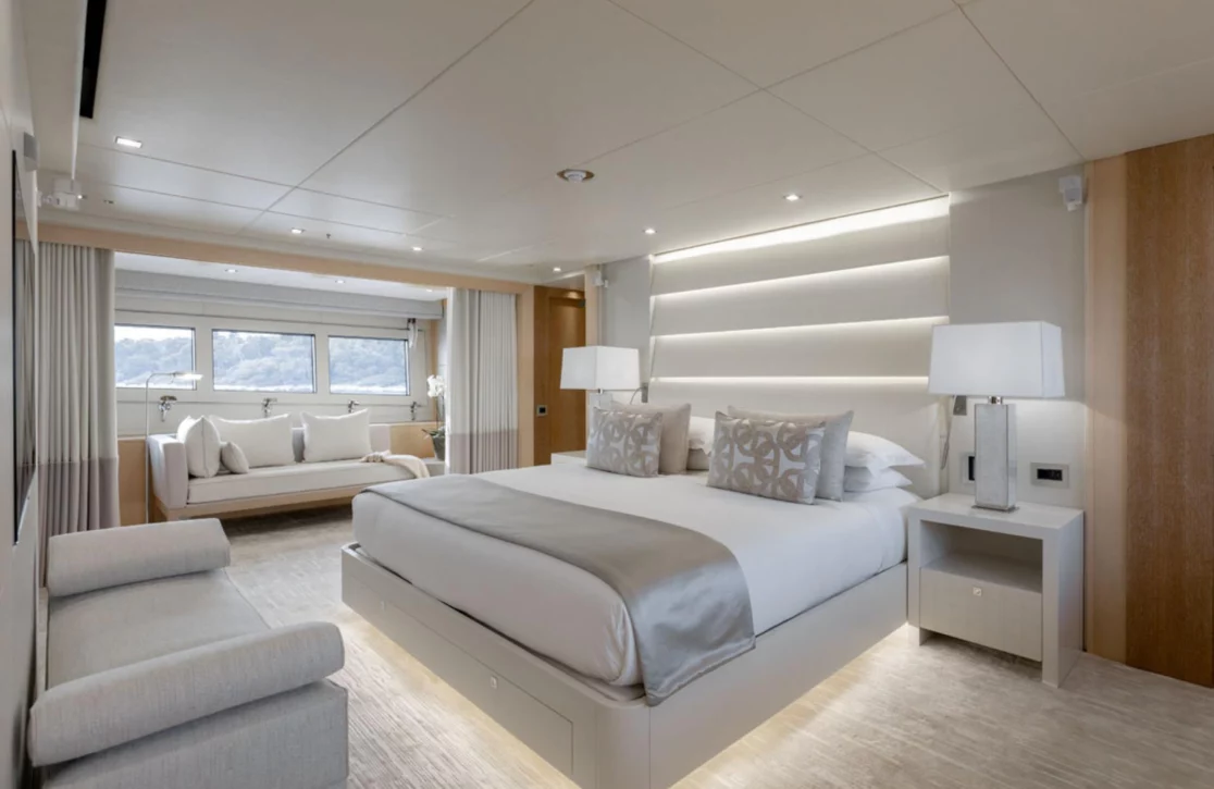 An image of Arados yacht