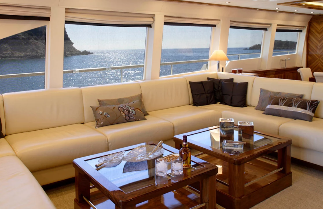 An image of Dragon yacht