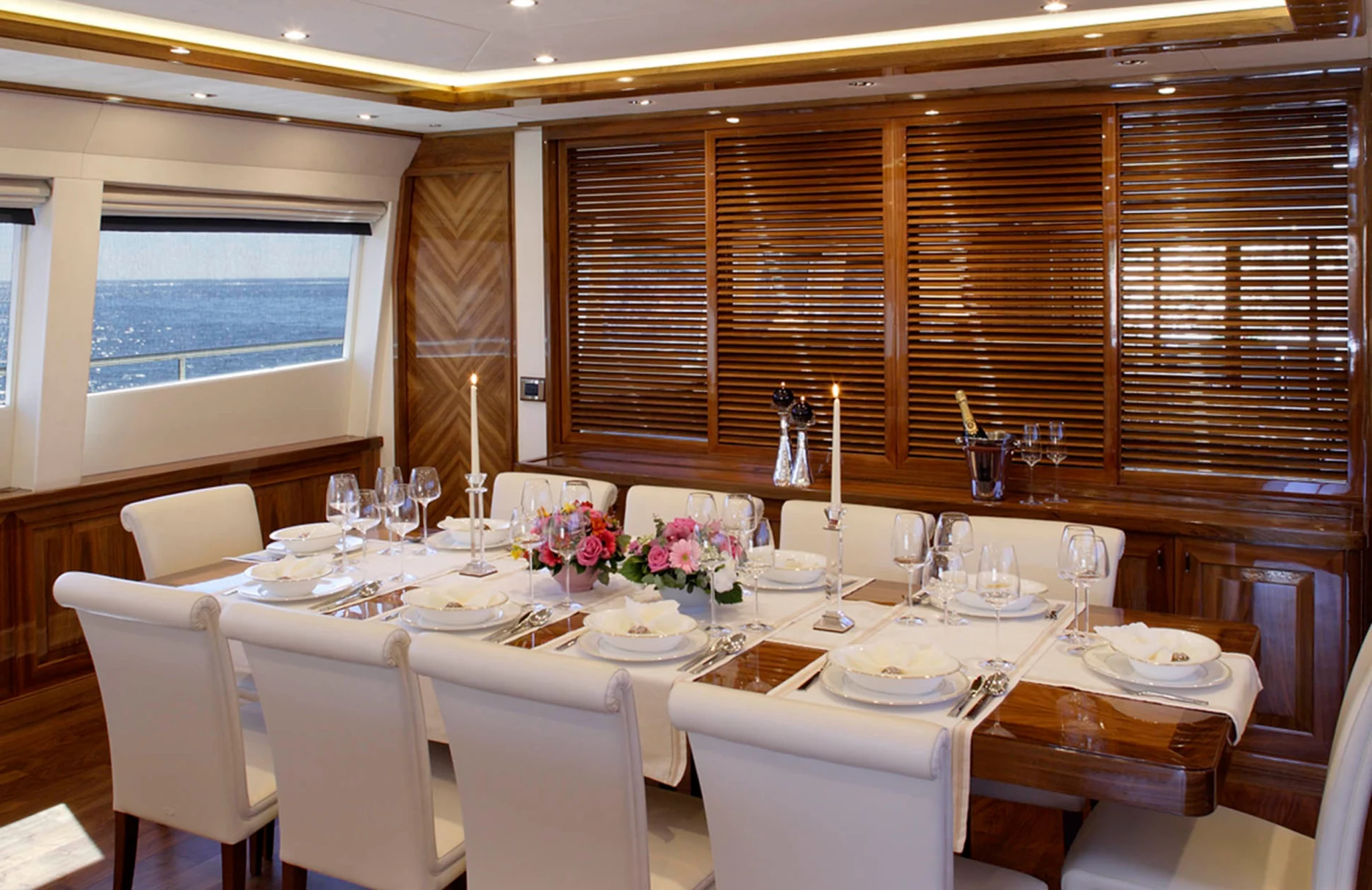 A preview of interior Dining