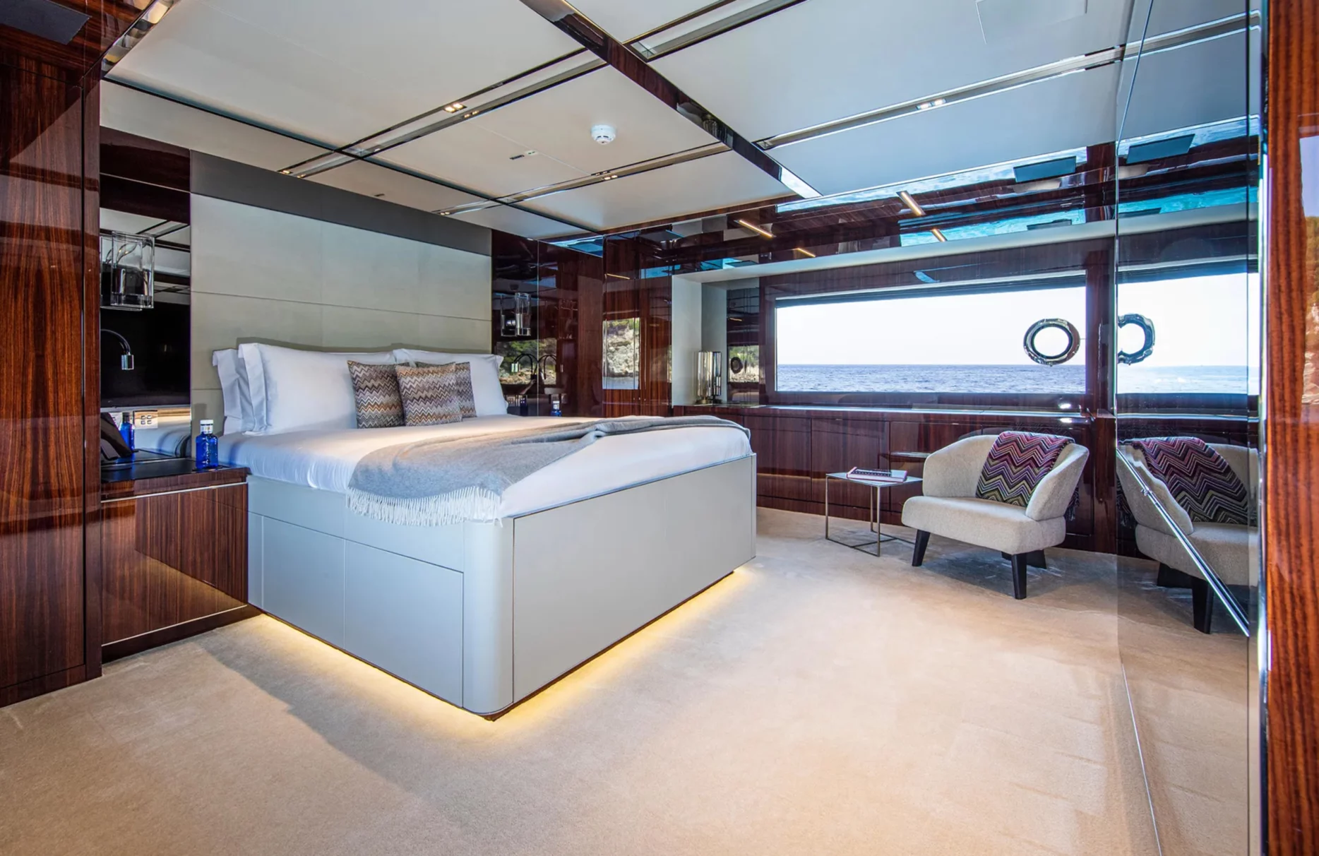 A preview of interior Bedroom cabin