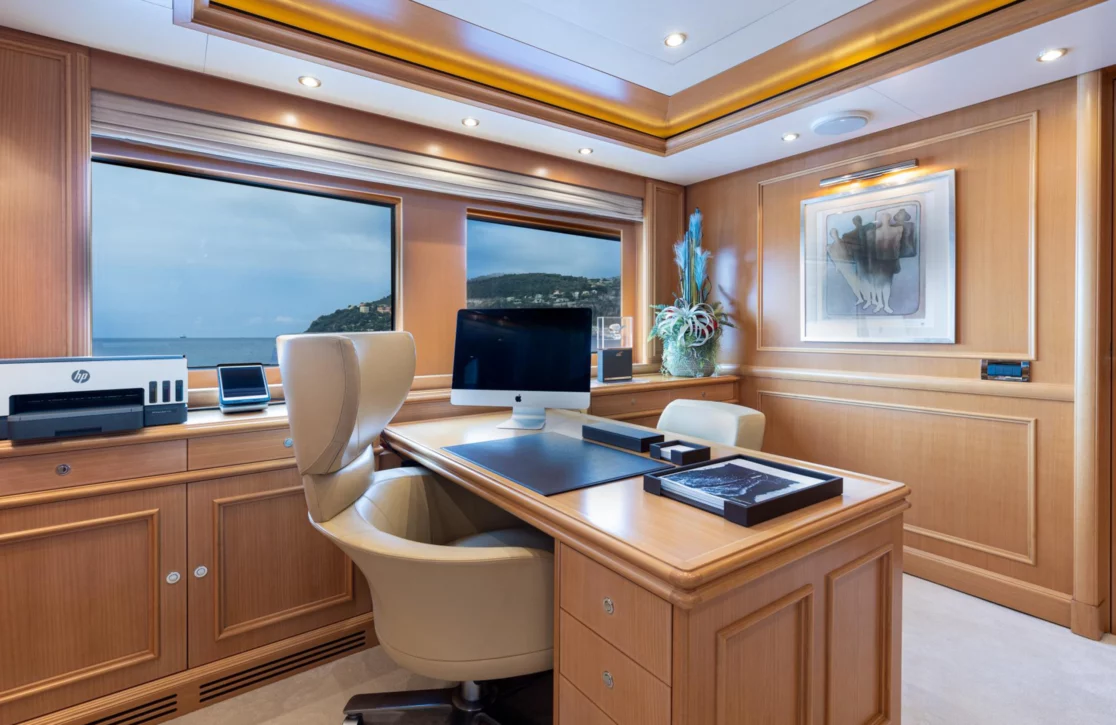 An image of Hana yacht