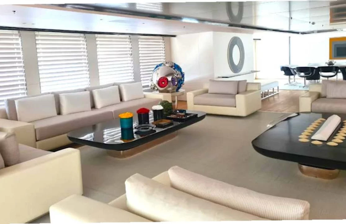 An image of Air yacht