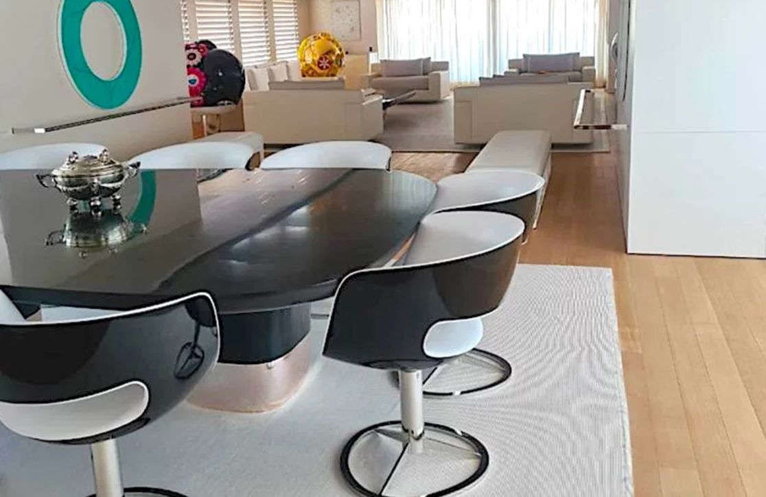 An image of Air yacht