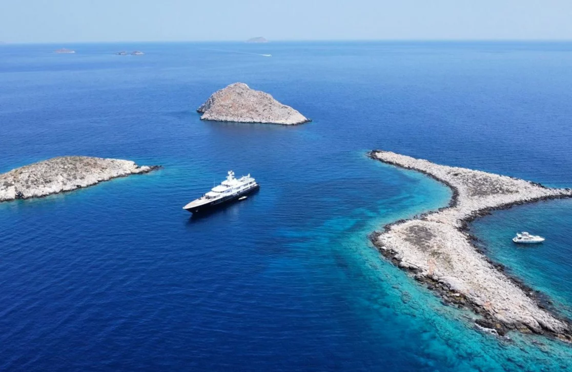 An image of Air yacht