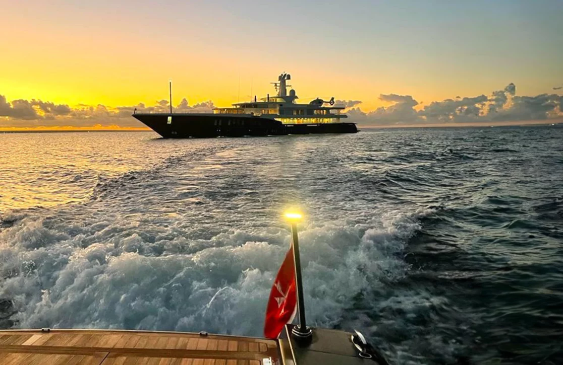 An image of Air yacht