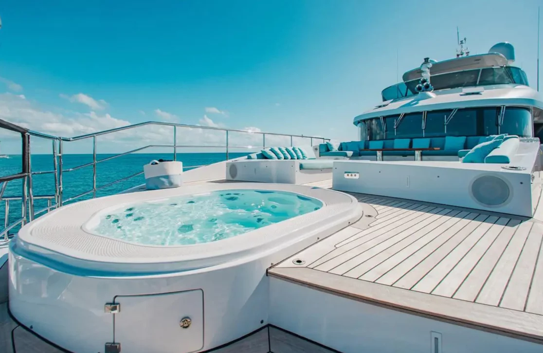 An image of Cofina yacht