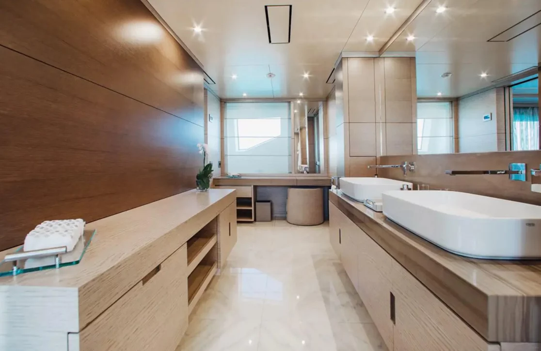 An image of Cofina yacht
