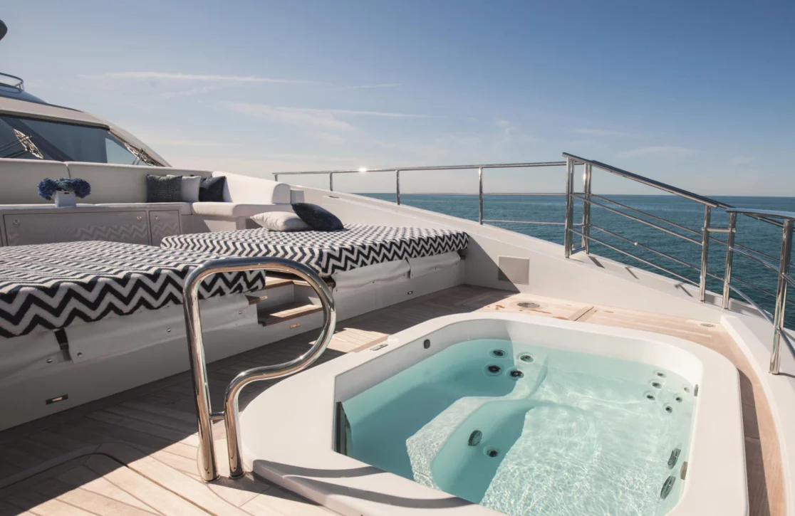 An image of H yacht