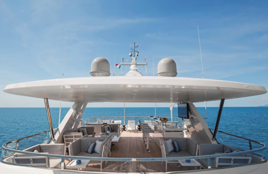 An image of H yacht