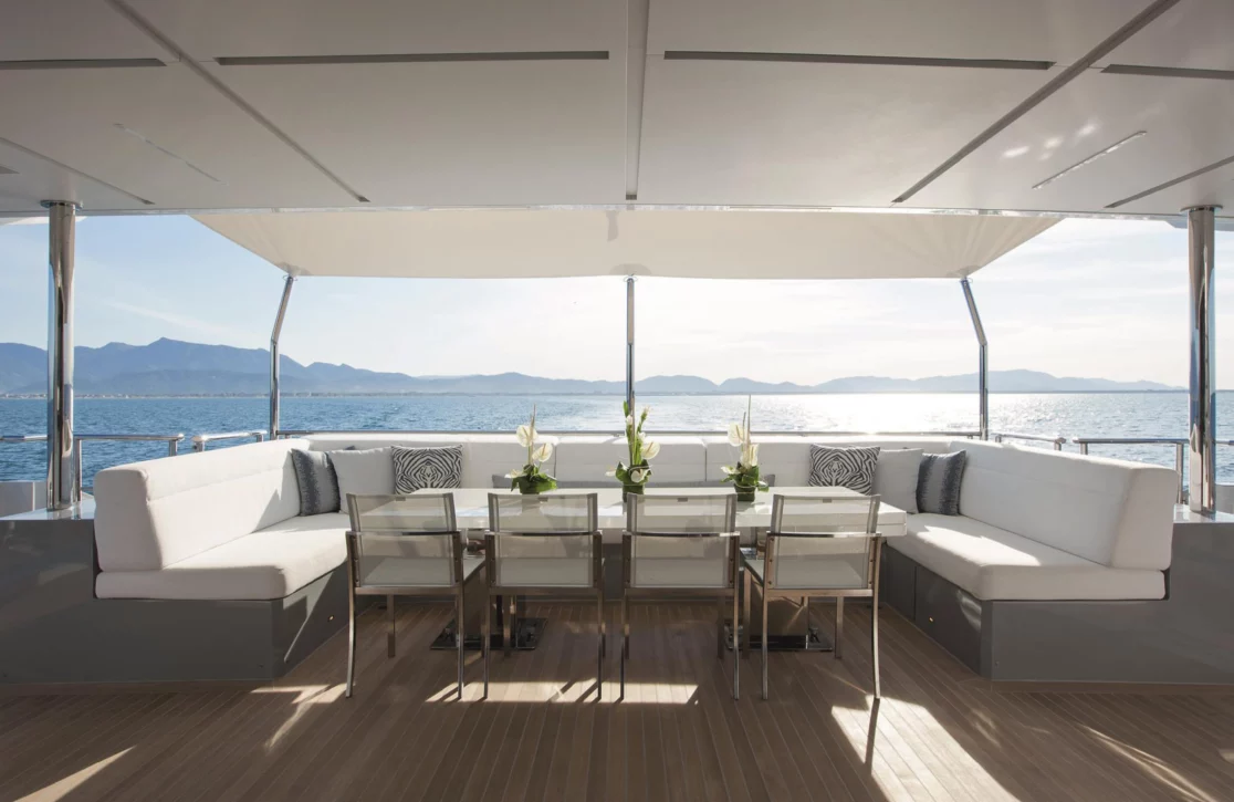 An image of H yacht