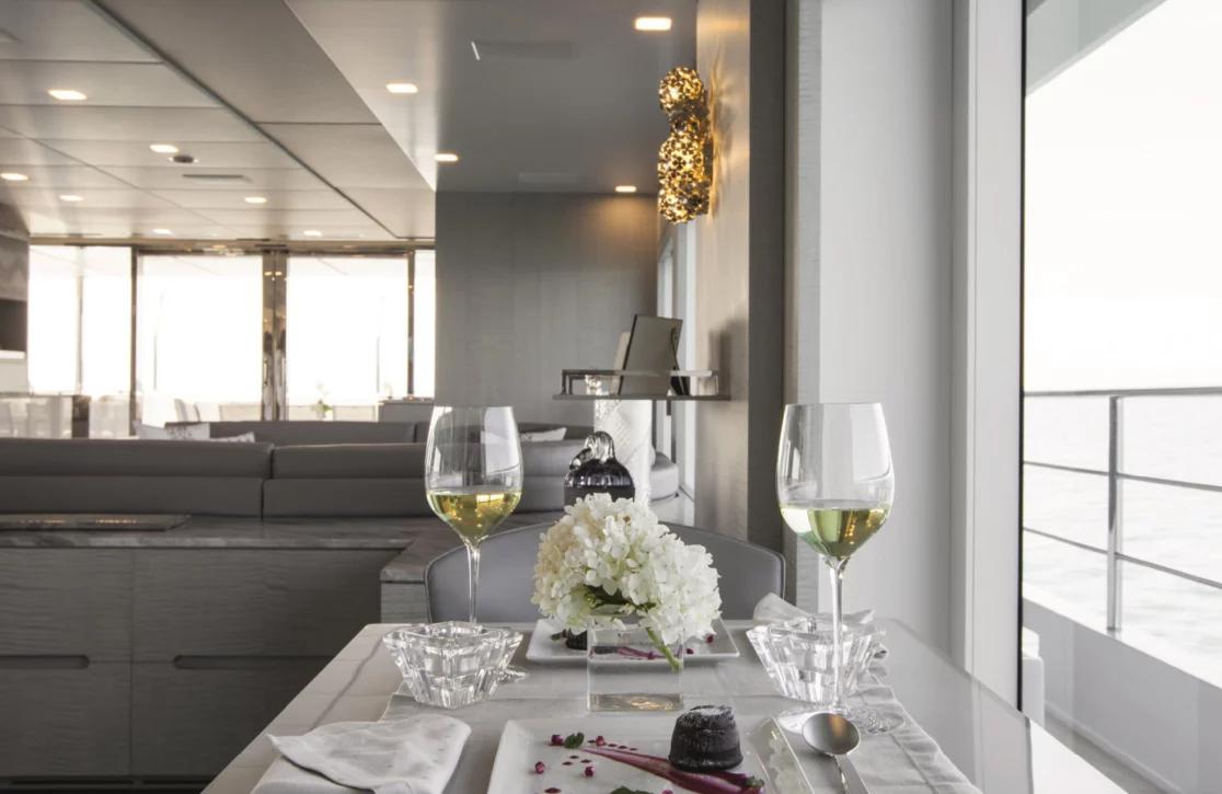 An image of H yacht