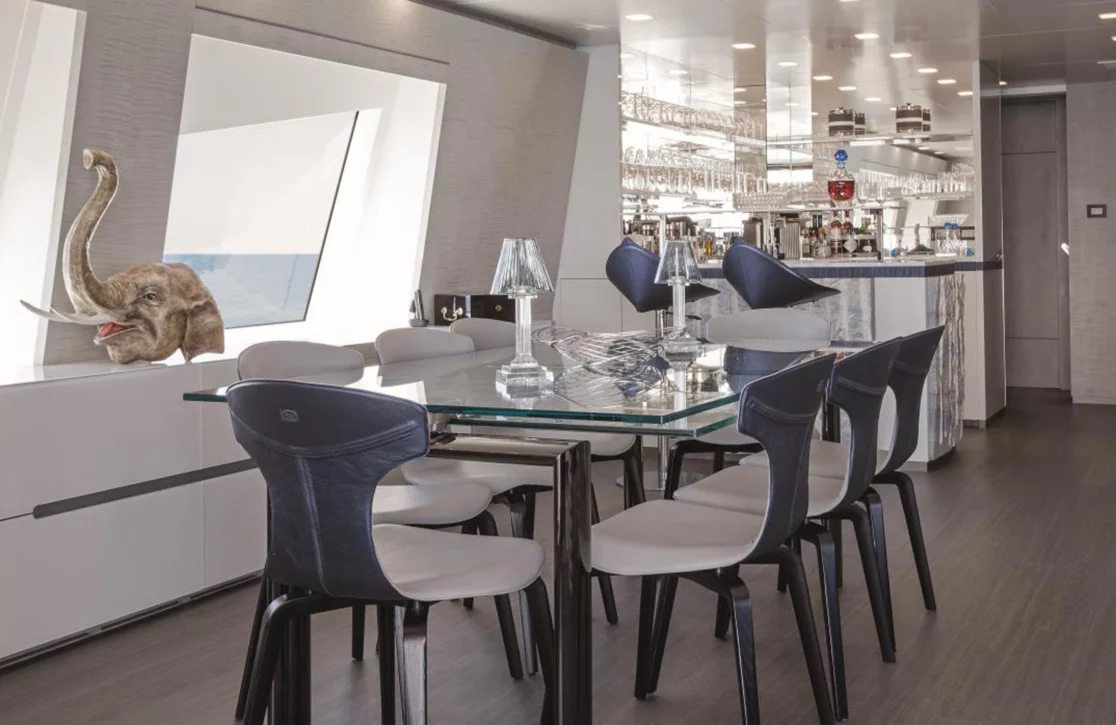 An image of H yacht