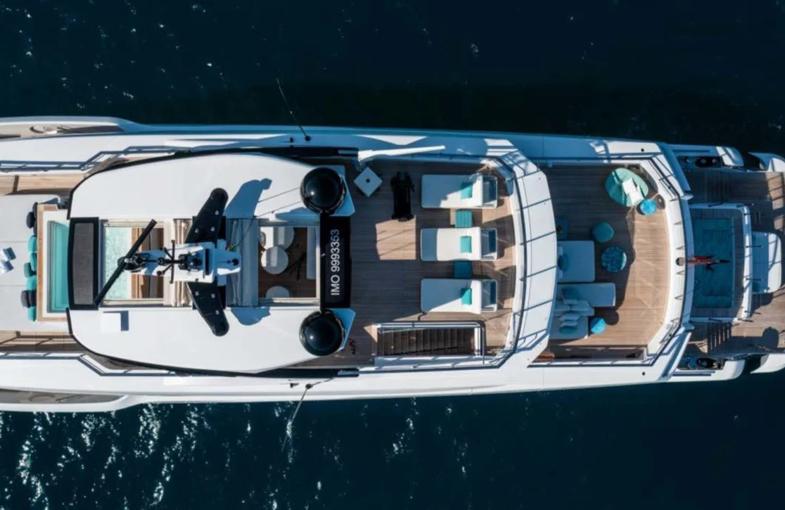 An image of Lee yacht