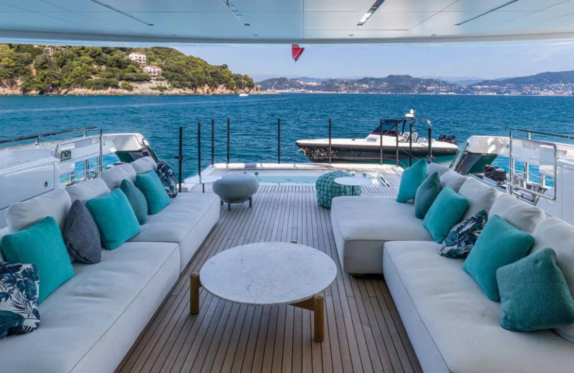 An image of Lee yacht