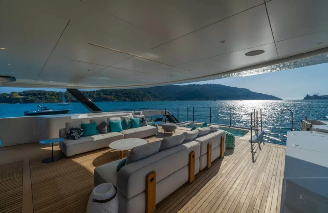An image of Lee yacht