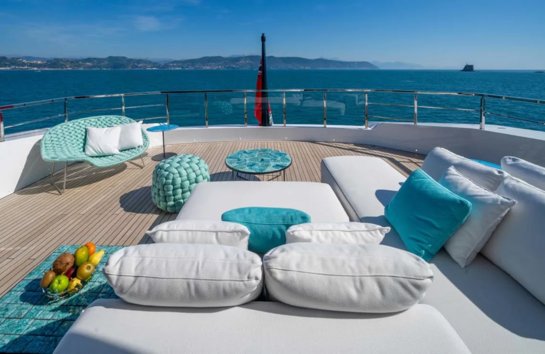 An image of Lee yacht
