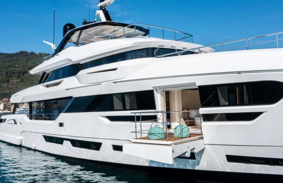 An image of Lee yacht