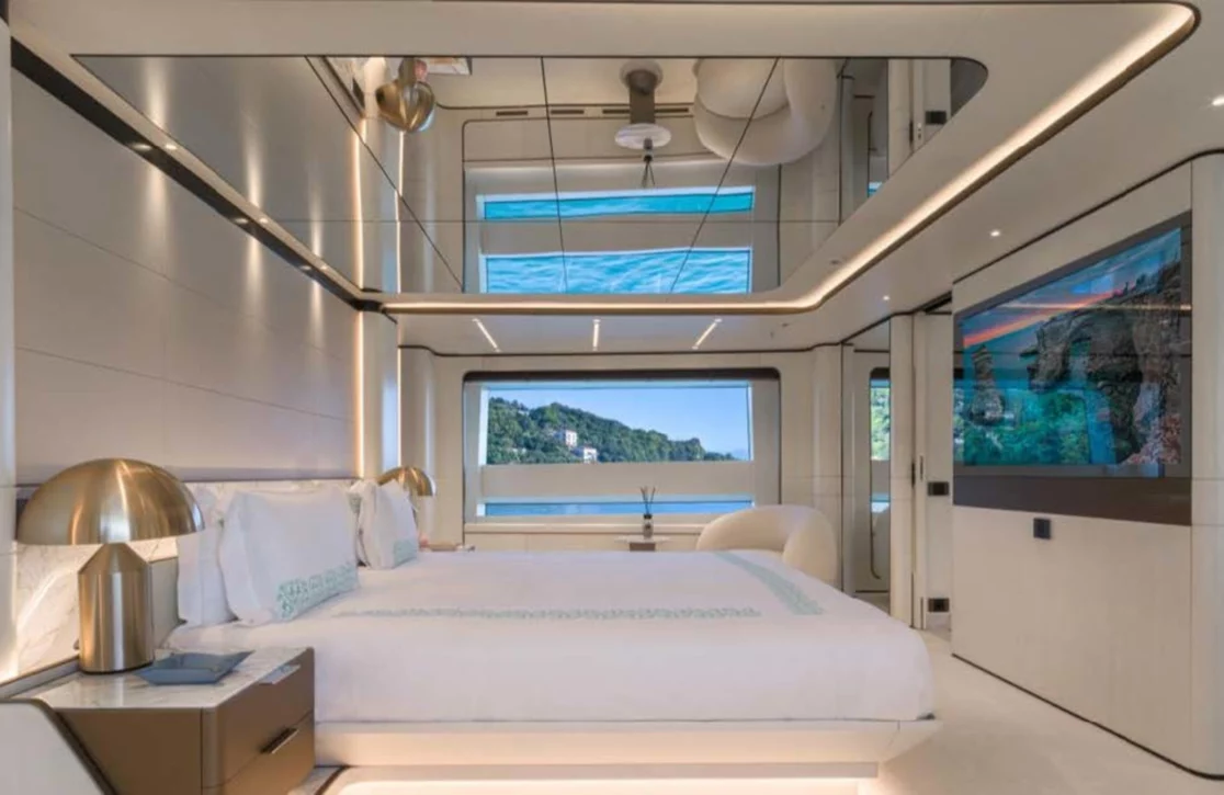 An image of Lee yacht