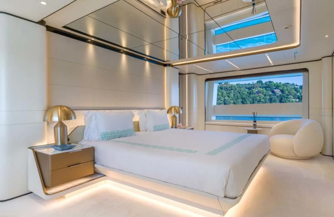 An image of Lee yacht