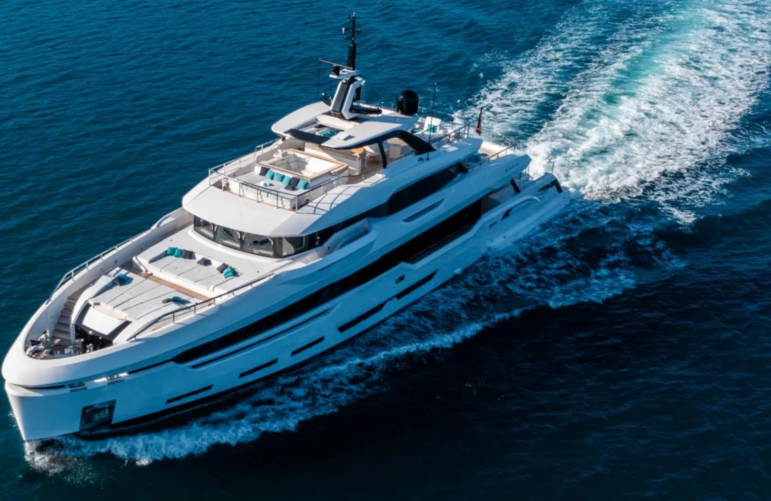 An image of Lee yacht