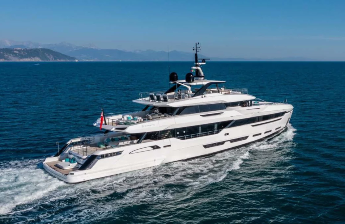 An image of Lee yacht